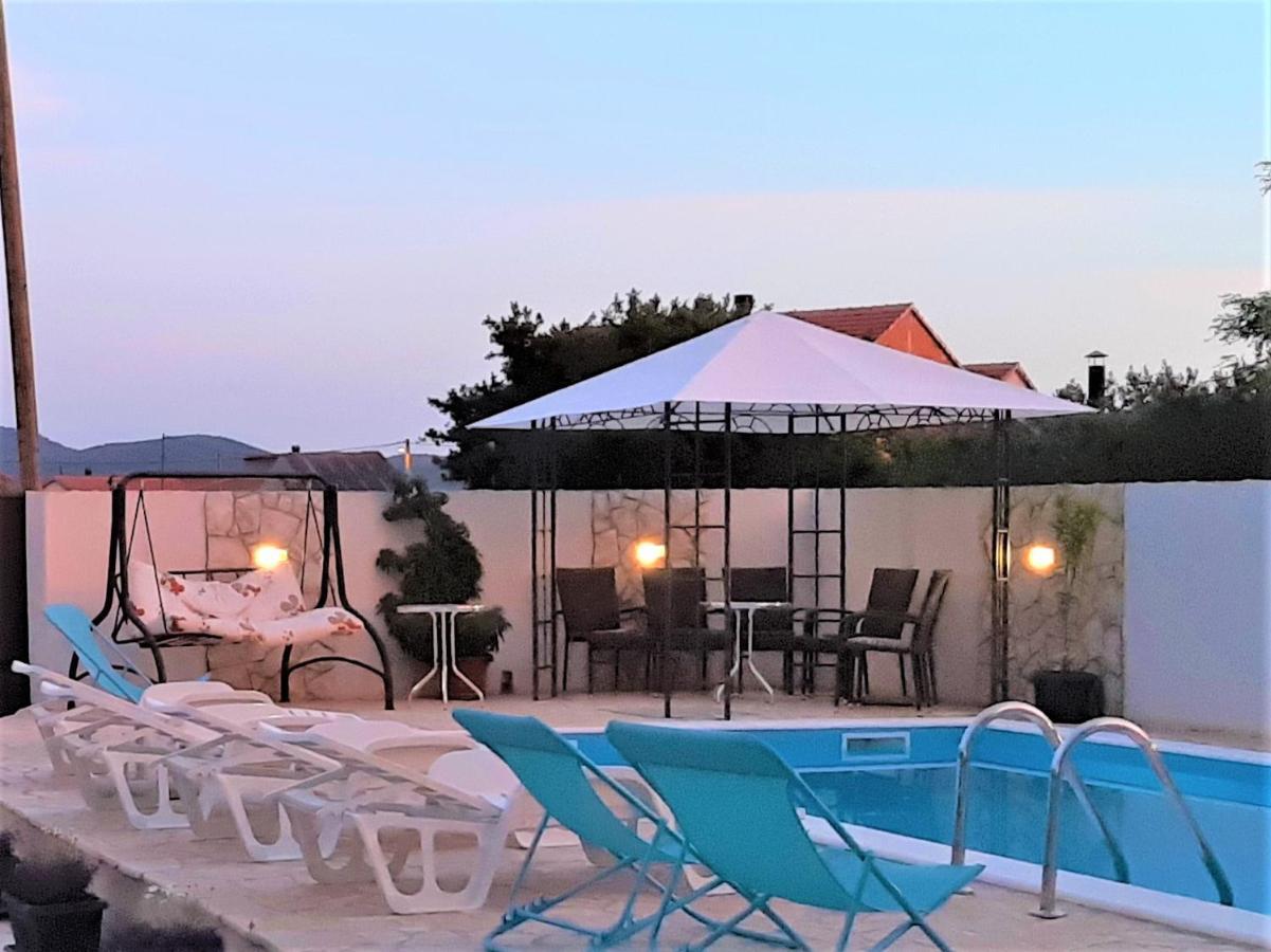 Apartman Apartments
