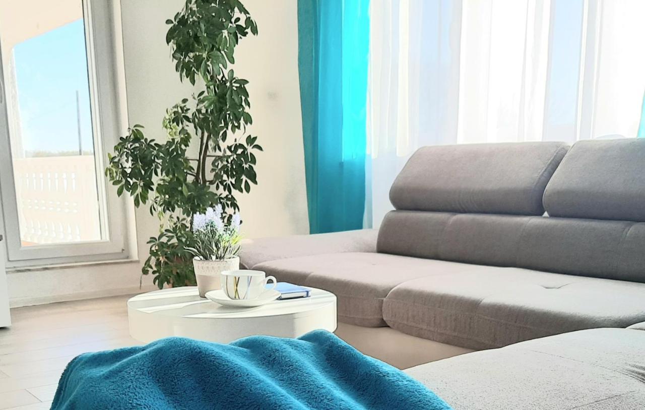 Apartment Apartments